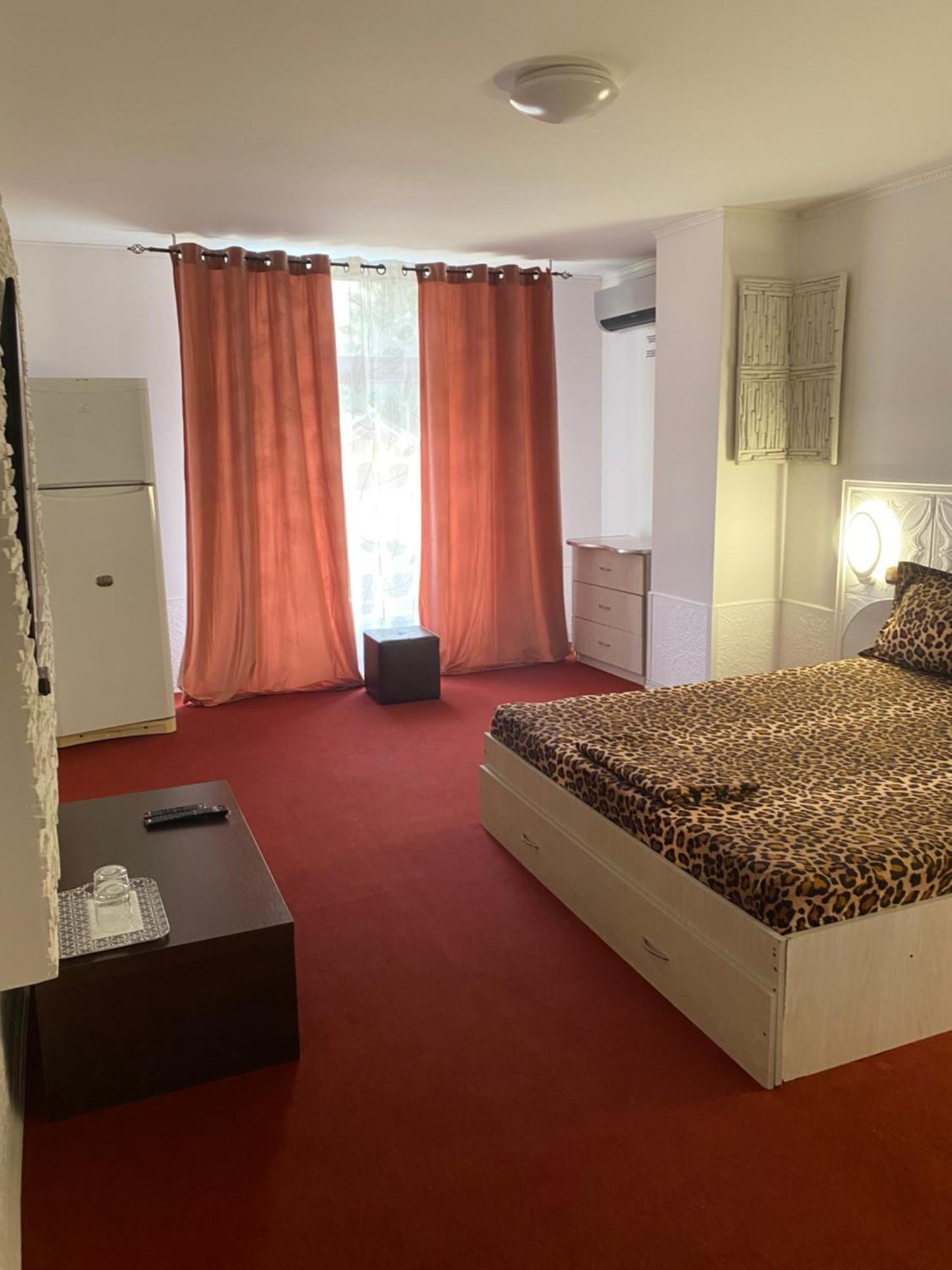 Karra Hotels Voluntari Εξωτερικό φωτογραφία